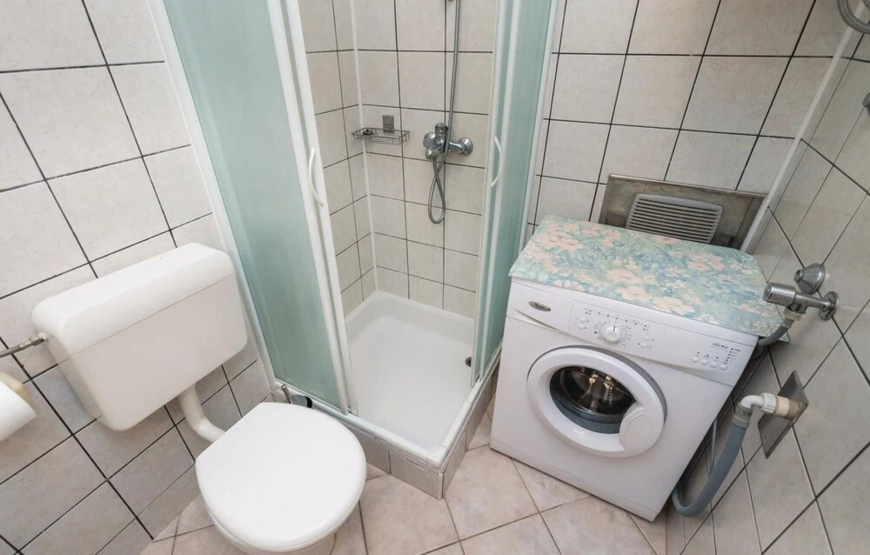 Amazing Home in Ribarica With Wifi and 2 Bedrooms