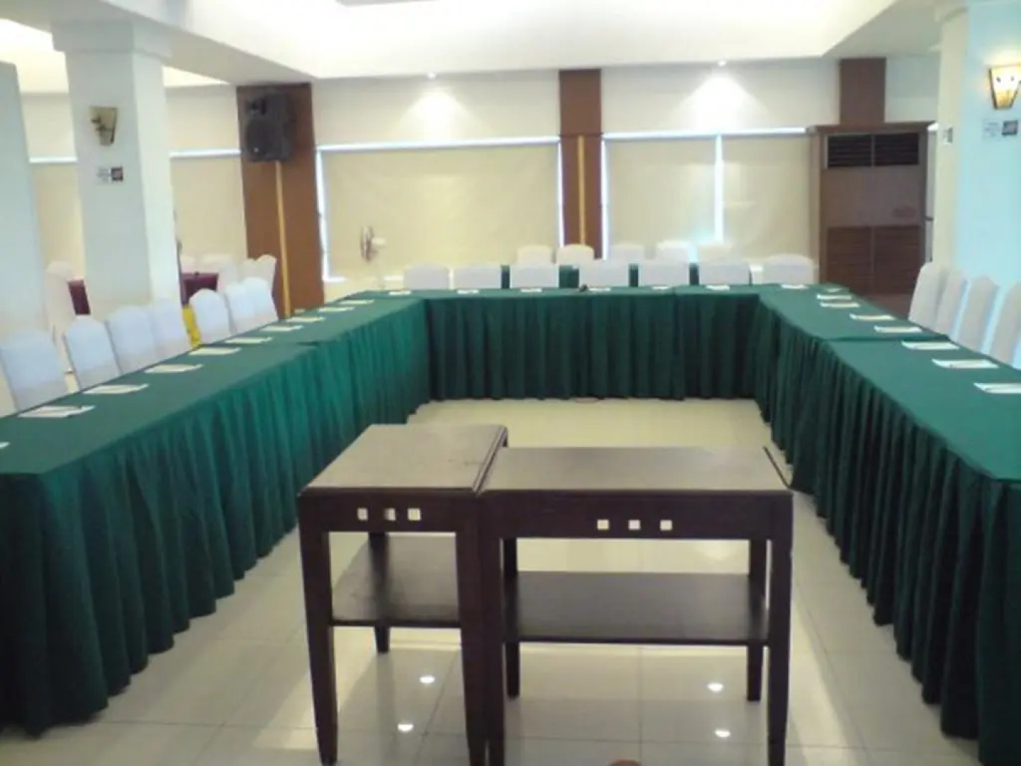 Cherry Blossoms Hotel