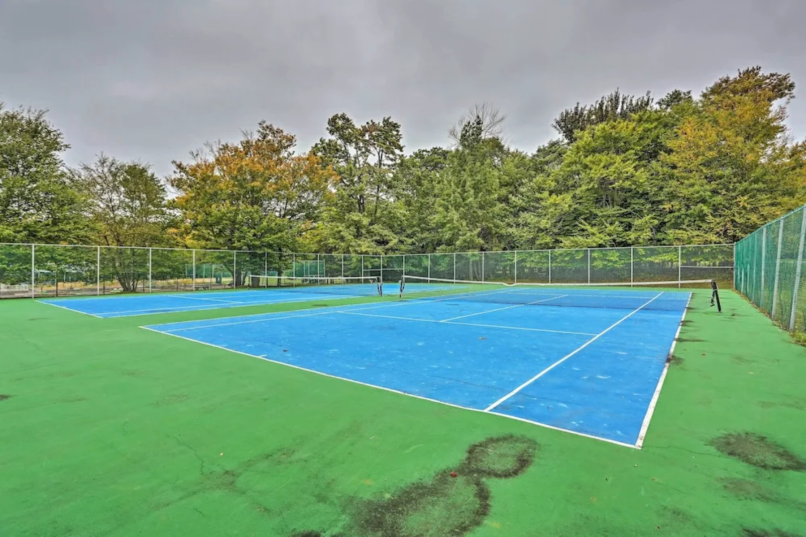 15 Mi to Camelback Ski Resort: Home w/ Deck!