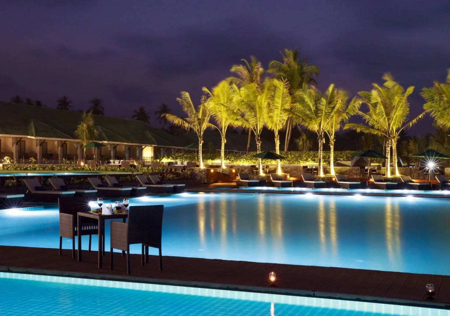 Ngwe Saung Yacht Club & Resort