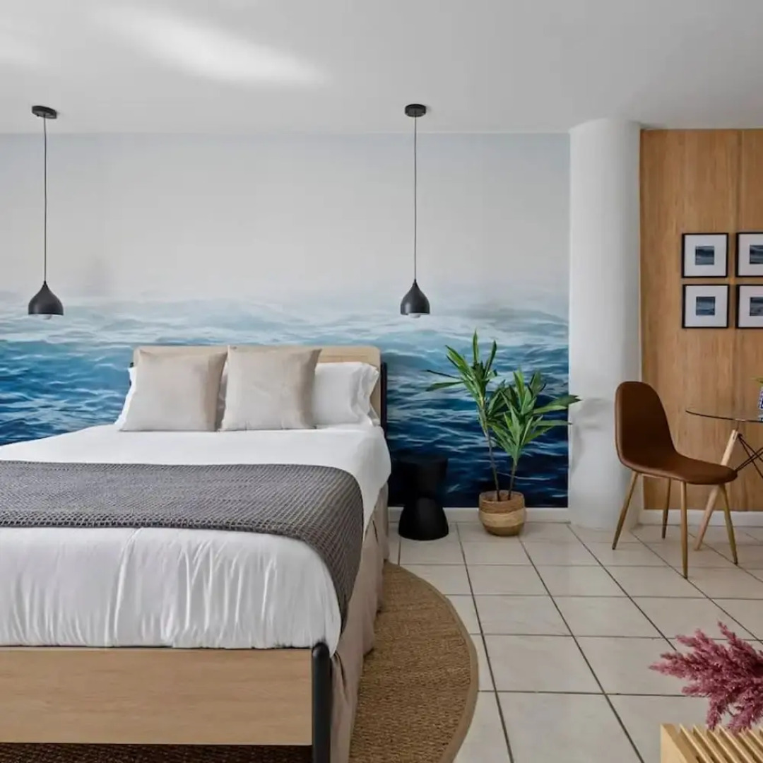 Bayshore Bliss- Cozy Space Pool Views