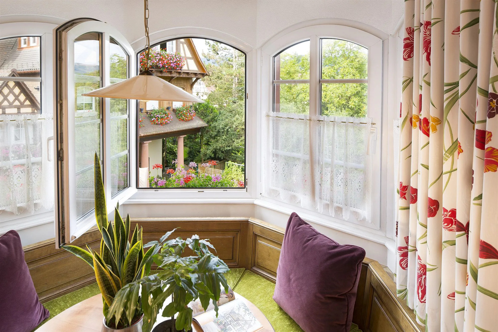 Le Parc Hôtel devient YONA