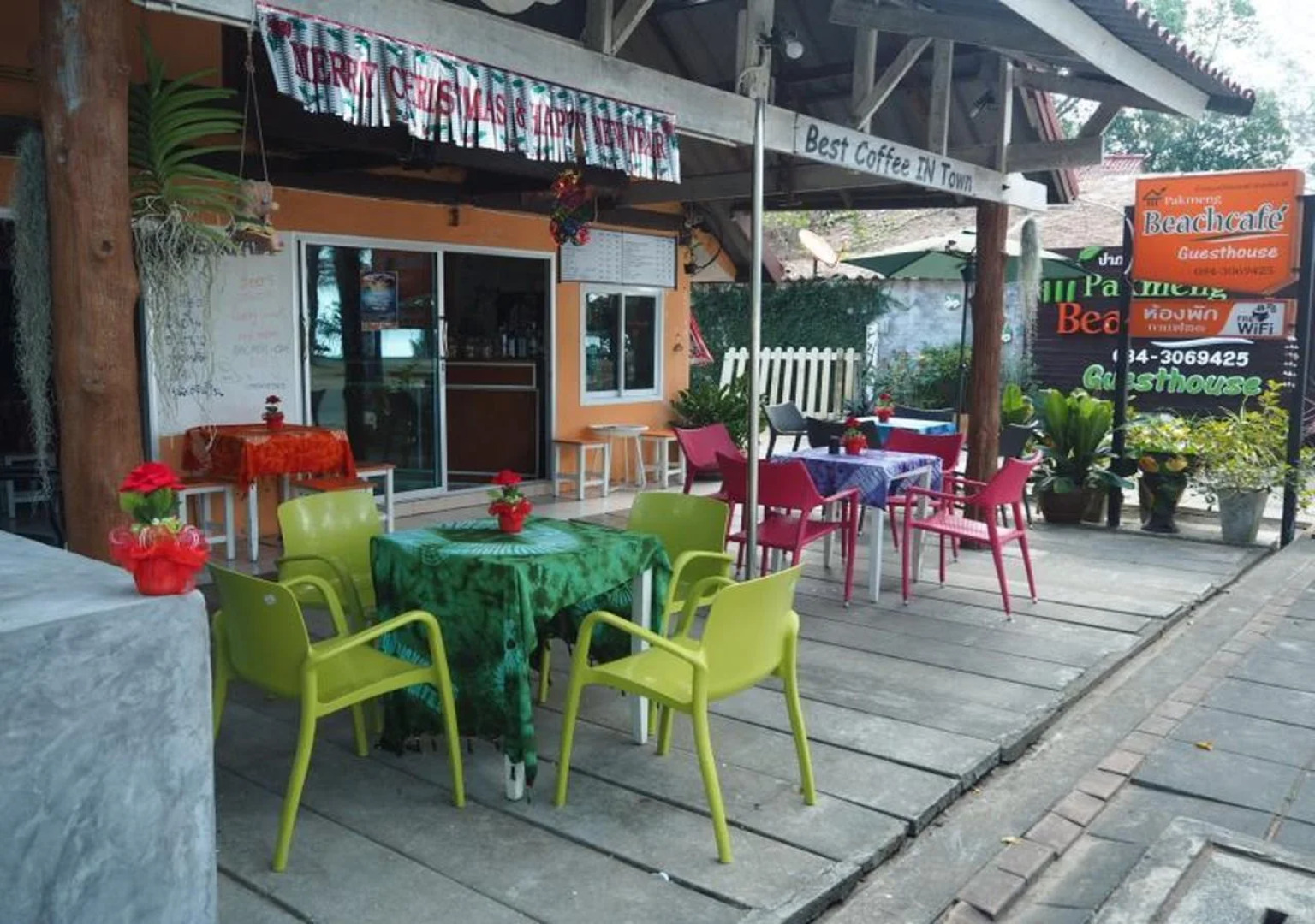 Pakmeng Beach Resort