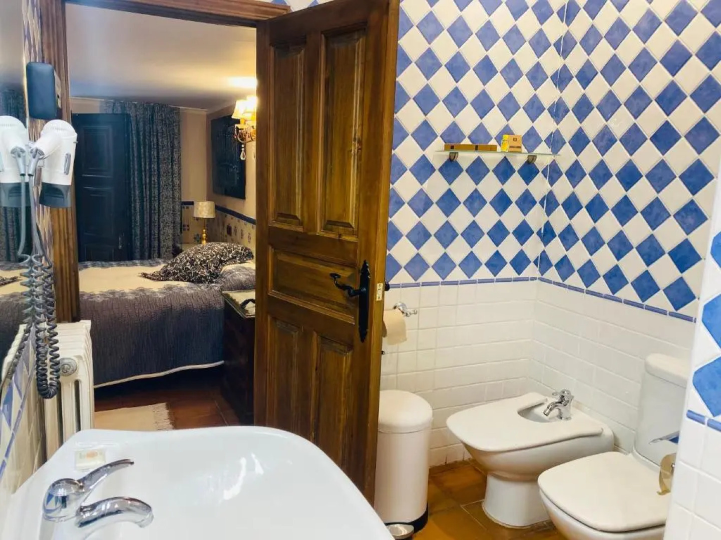 Hotel Rural Albamanjon