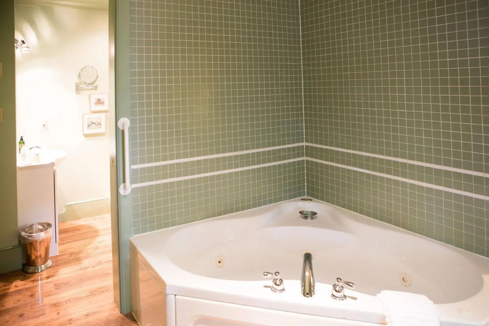 The Little Inn of Bayfield