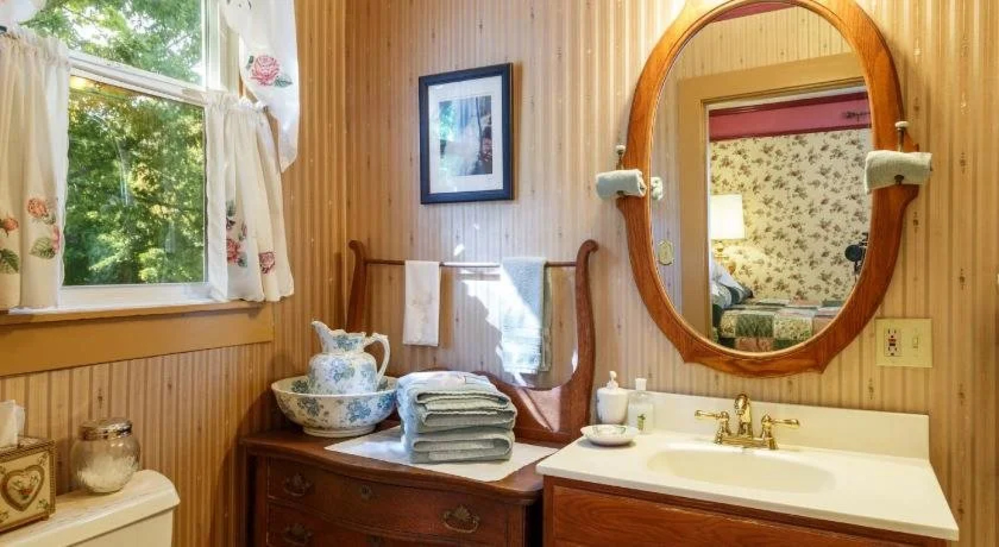 Roseberry House Bed & Breakfast