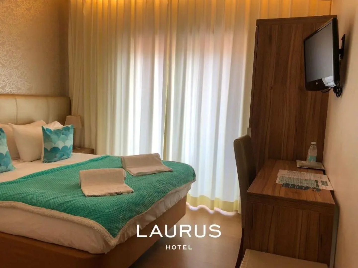 Laurus Hotel