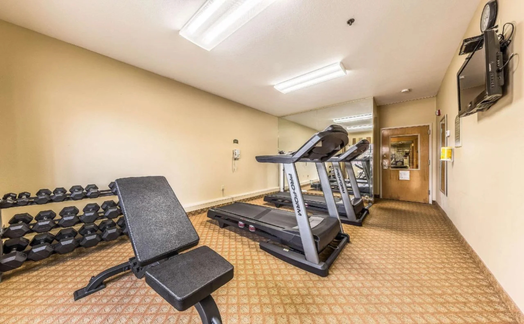 Quality Inn & Suites Hendersonville - Flat Rock