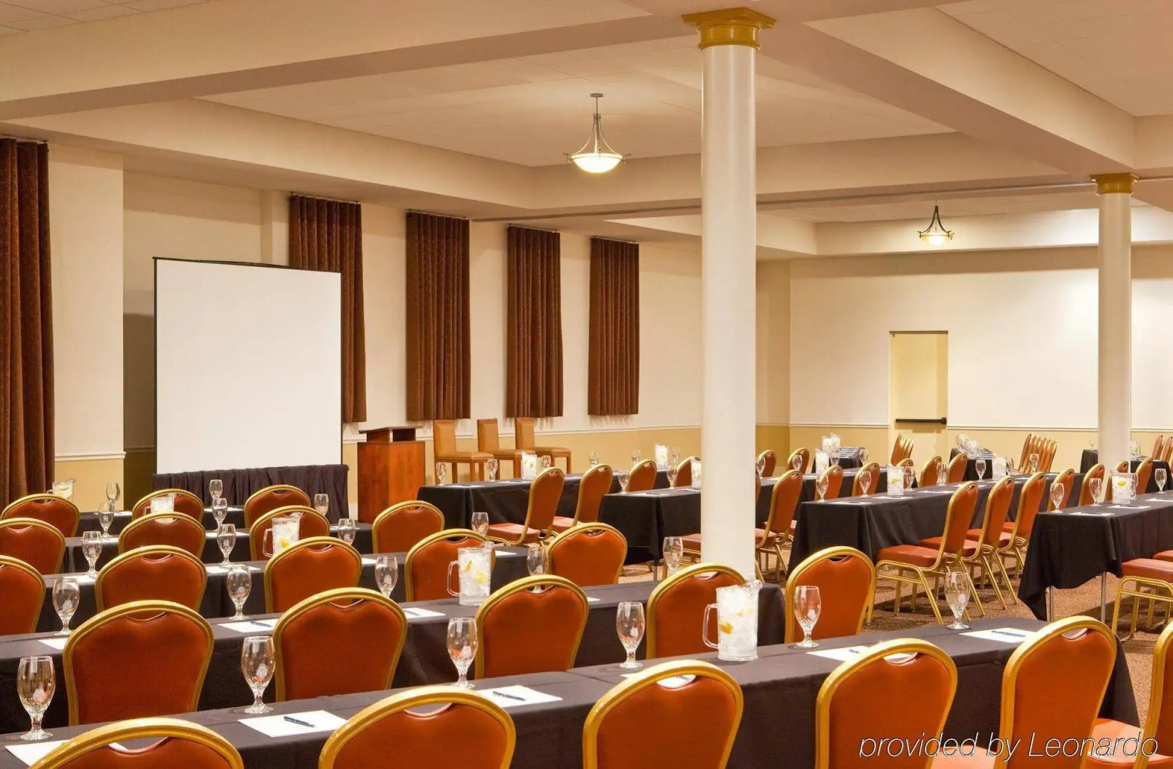 Four Points by Sheraton Sacramento International Airport