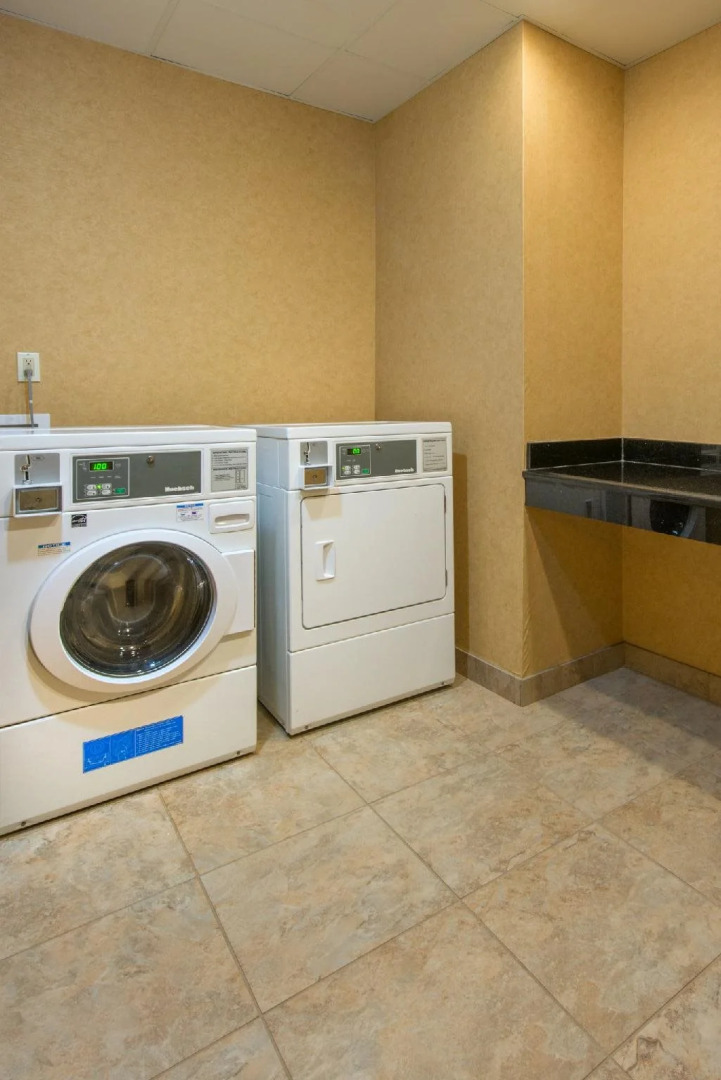 Holiday Inn Express Hotel & Suites Lavonia by IHG