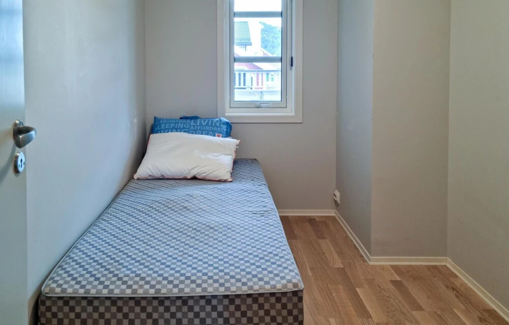 Amazing Home in Spangereid With Wifi and 5 Bedrooms