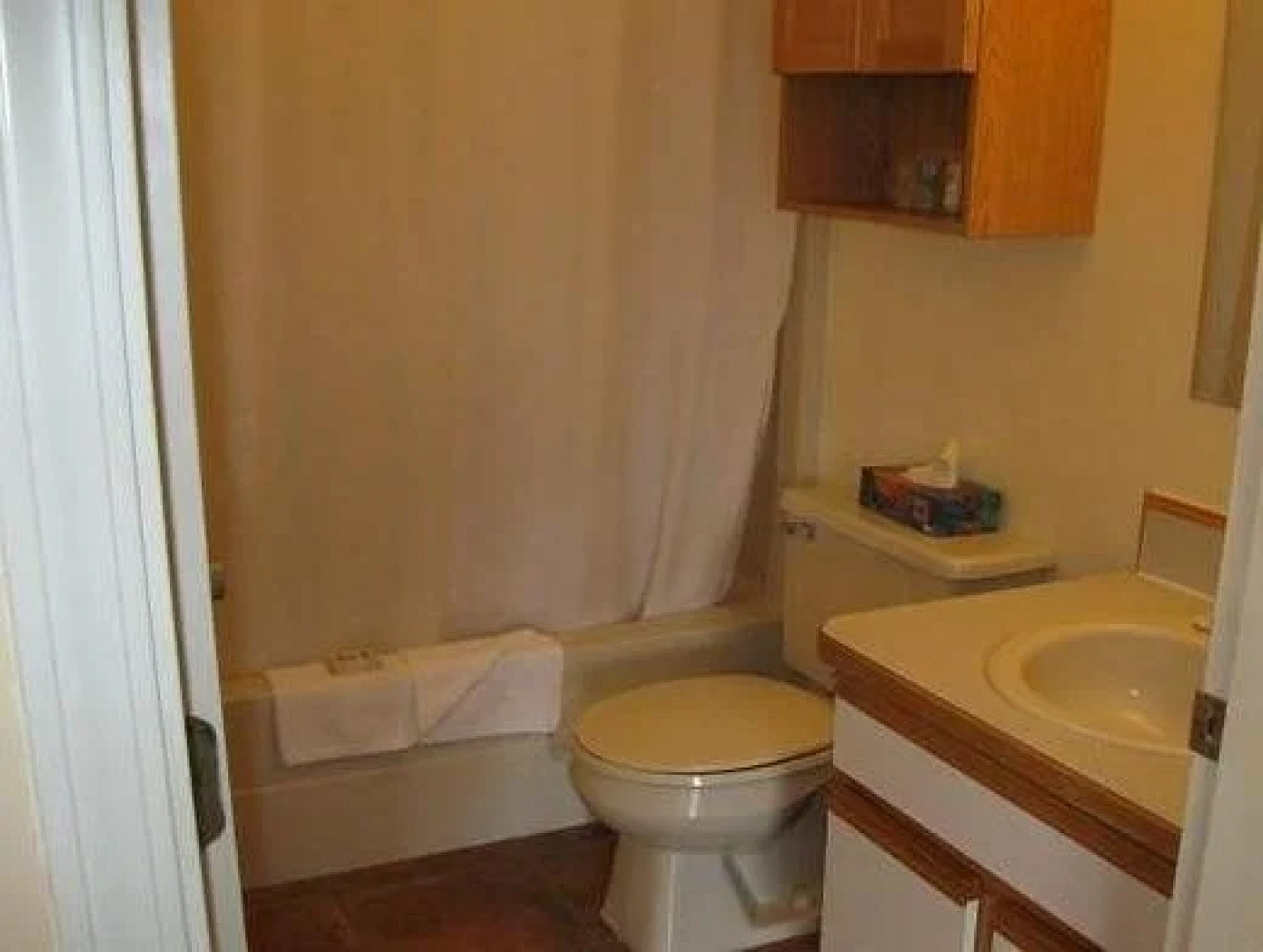 Desert Surfside Waterfront Accommodations