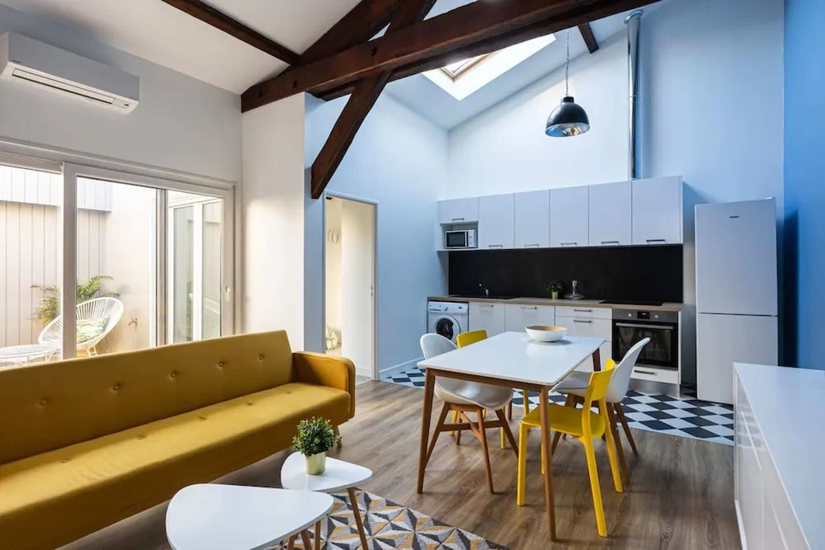 Bright 2BR Loft With a Quiet Patio