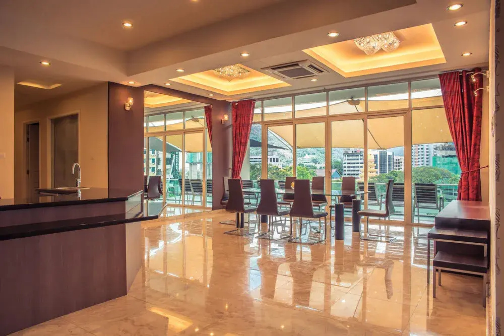 The Holiday Residence