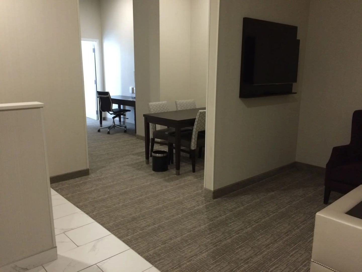 Embassy Suites Louisville Downtown