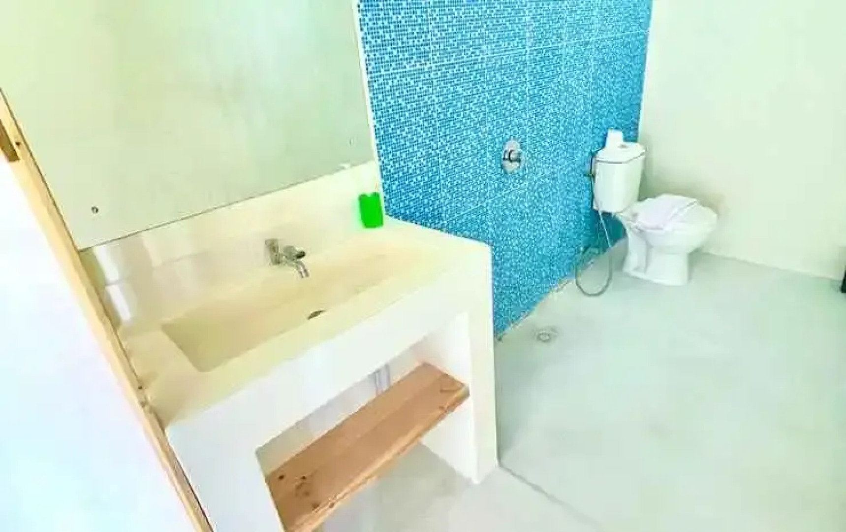 Tanawu Airport Hotel