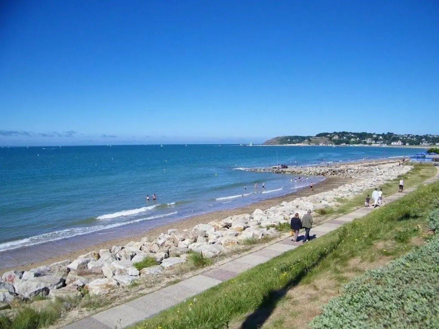 Bel appartement à 200m de la plage