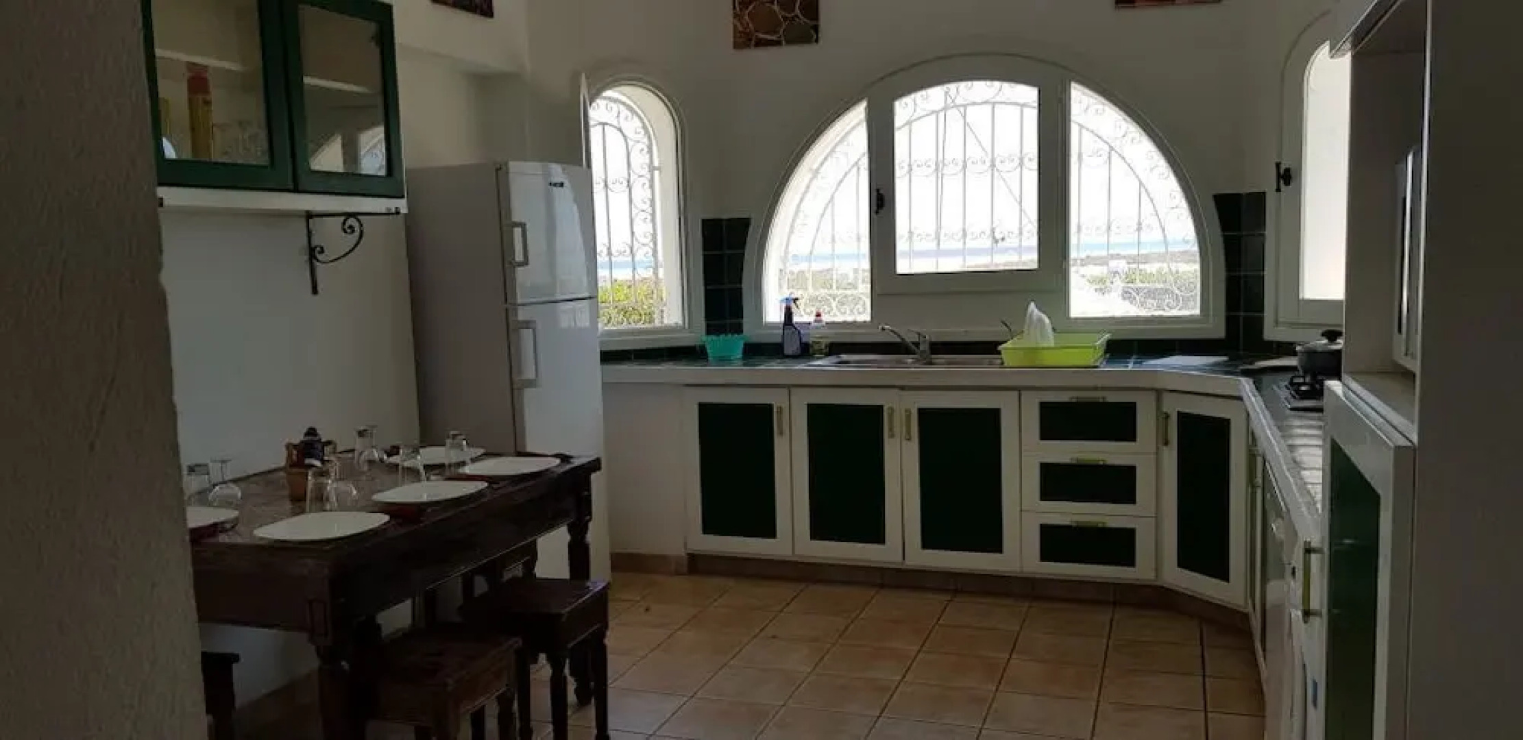 Yasmine Maamoura Beach