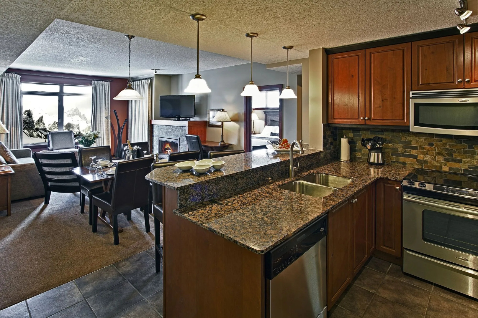 Blackstone Mountain Lodge by CLIQUE