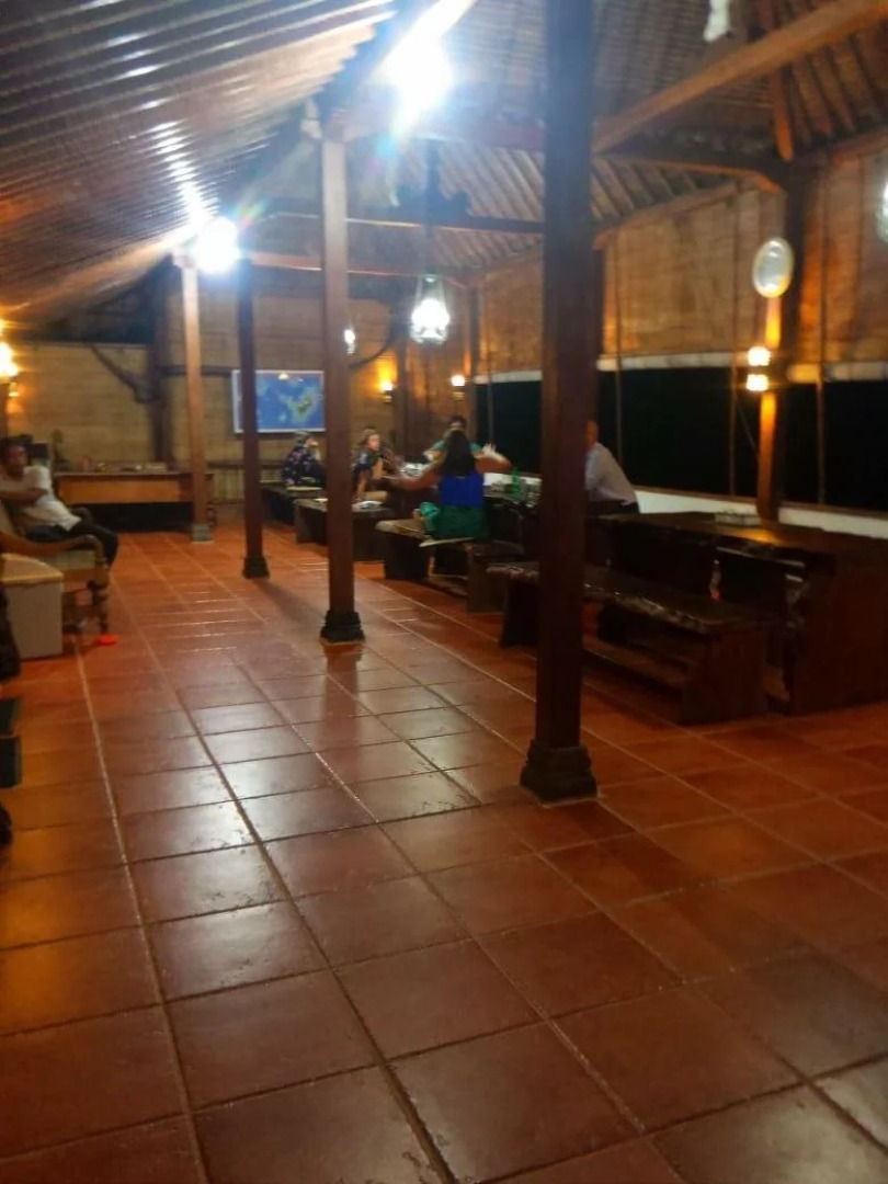 Arys Lagoon Bungalow & Hotel