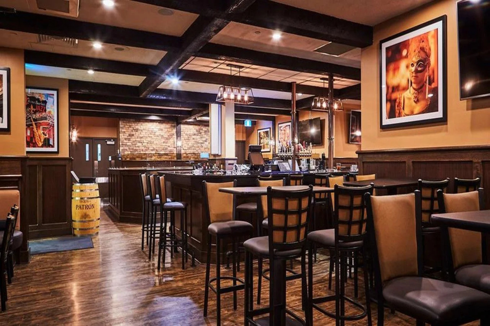 Cartier Place Suite Hotel