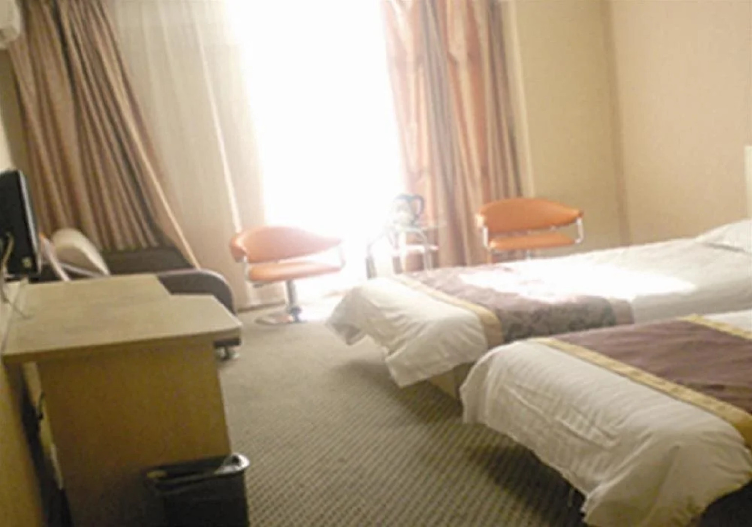 Jiangdu Rui Park Home Business Hotel