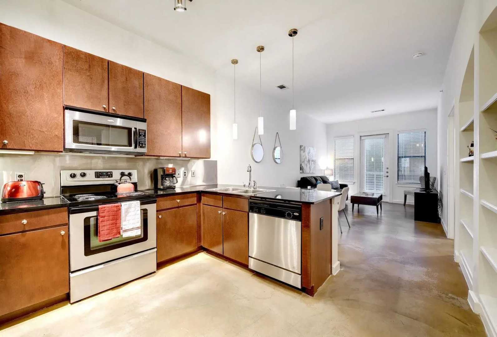 Hip Downtown Suite by AustinStays