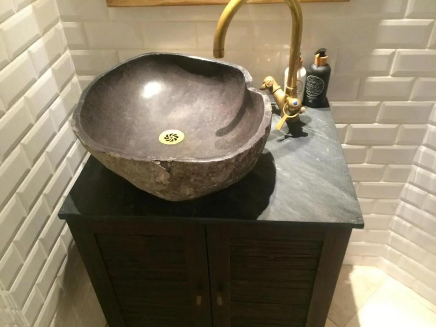 Eyja Guldsmeden Hotel