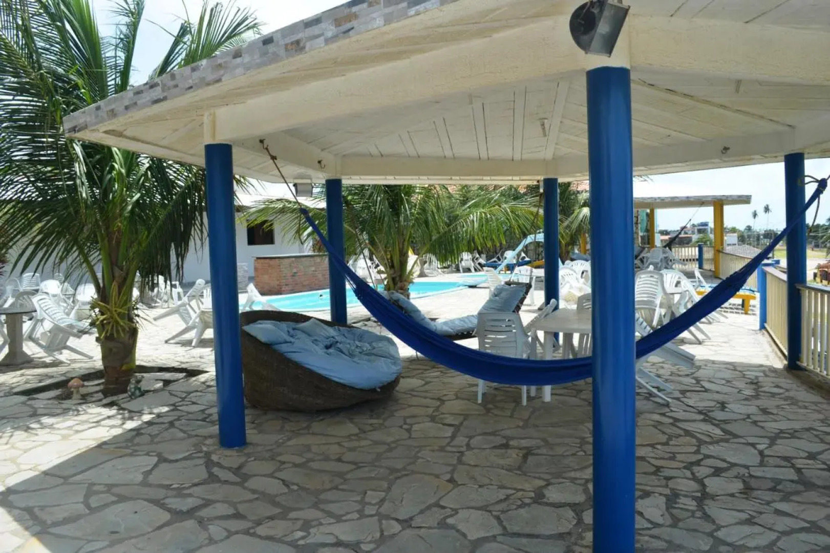 Jacuma's Lodge Hotel