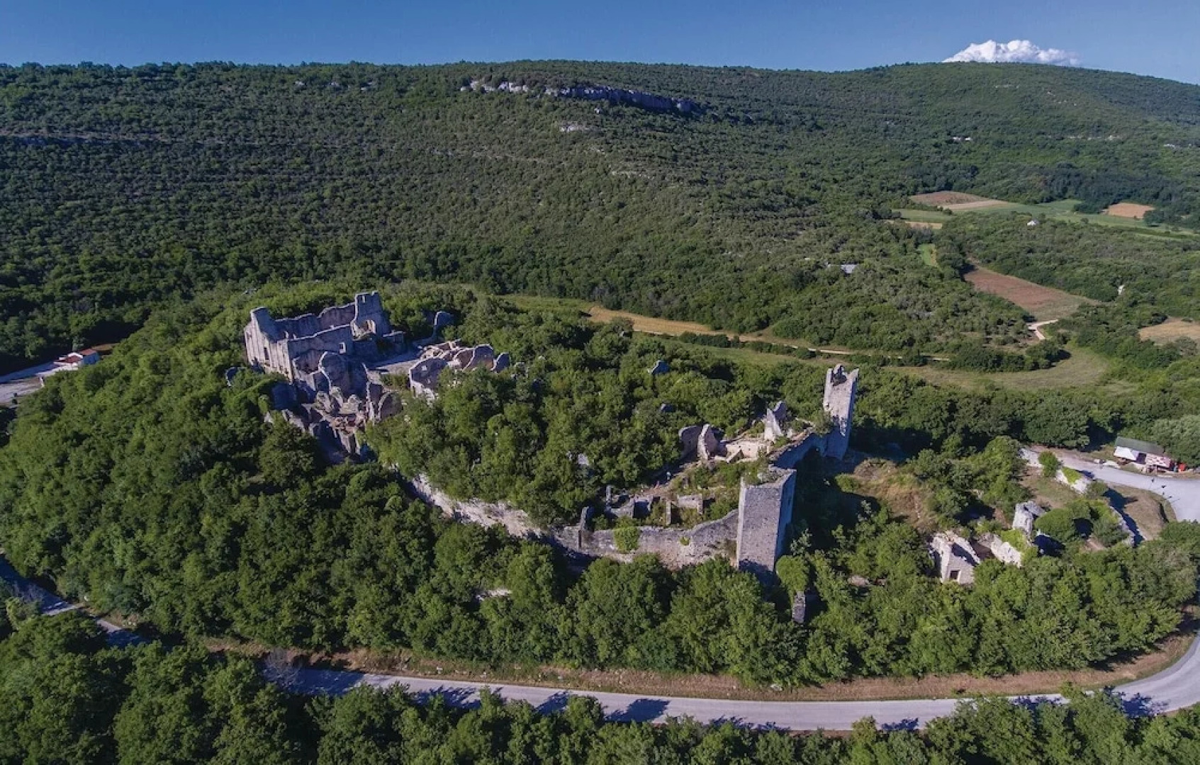 Beautiful Home in Kanfanar With Wifi and 2 Bedrooms