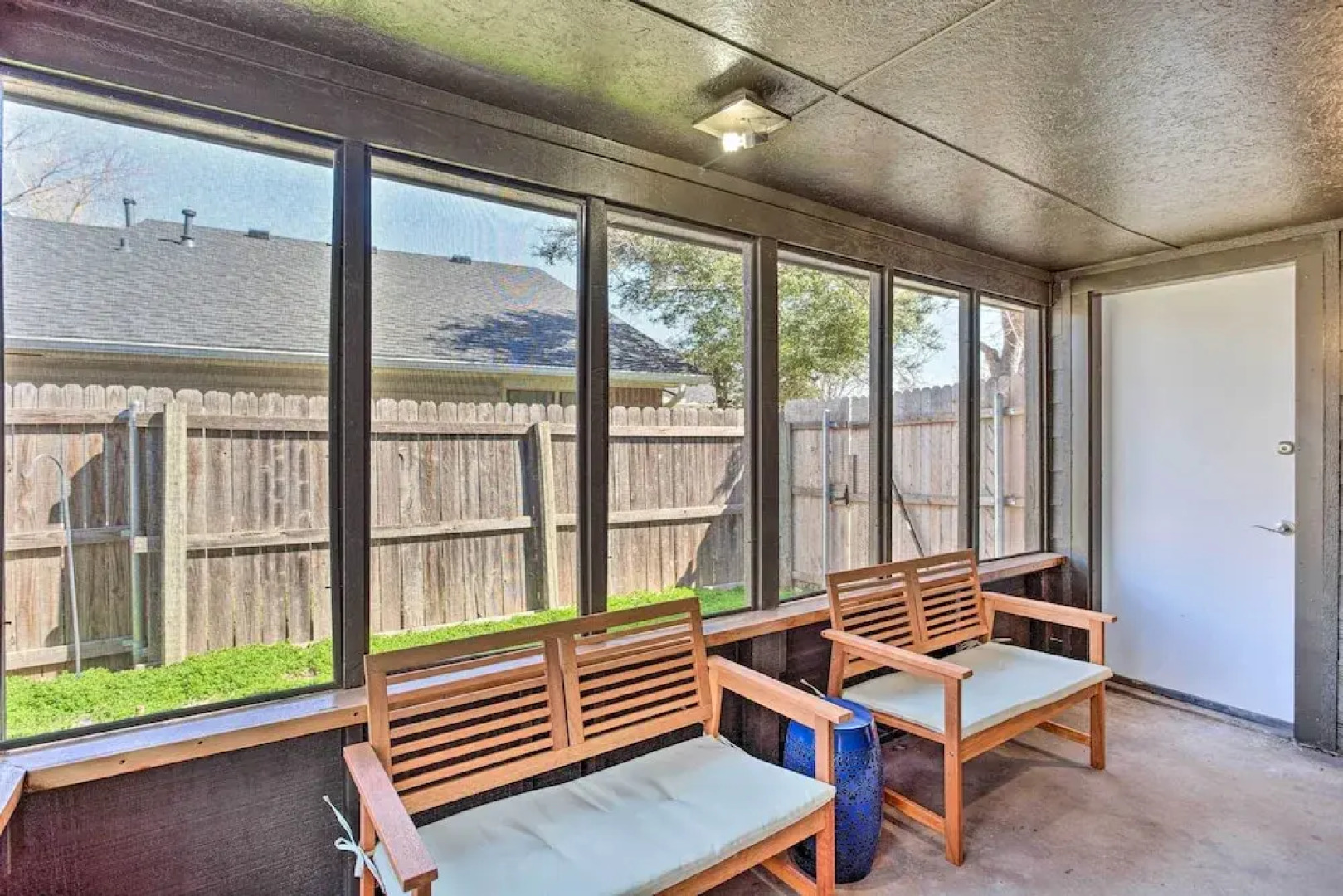 Updated Norman Getaway w/ Porch + Fire Pit!