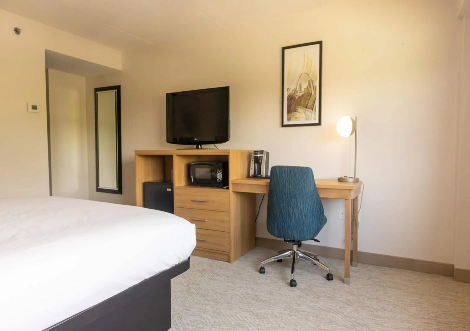 Elimwood Hotel, a Ramada by Wyndham