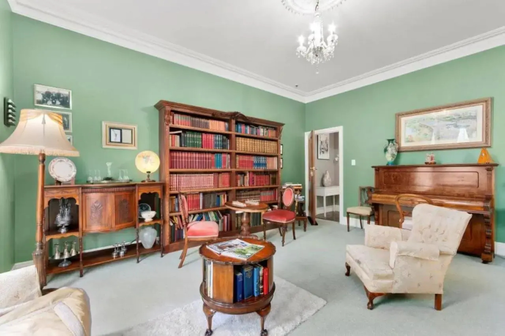 Montford Manor Bed & Breakfast