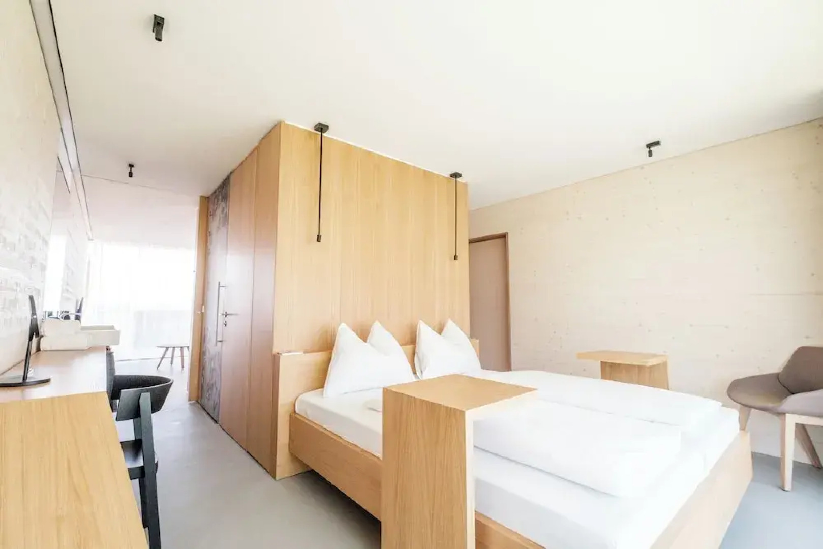 Stock & Stein Lodges