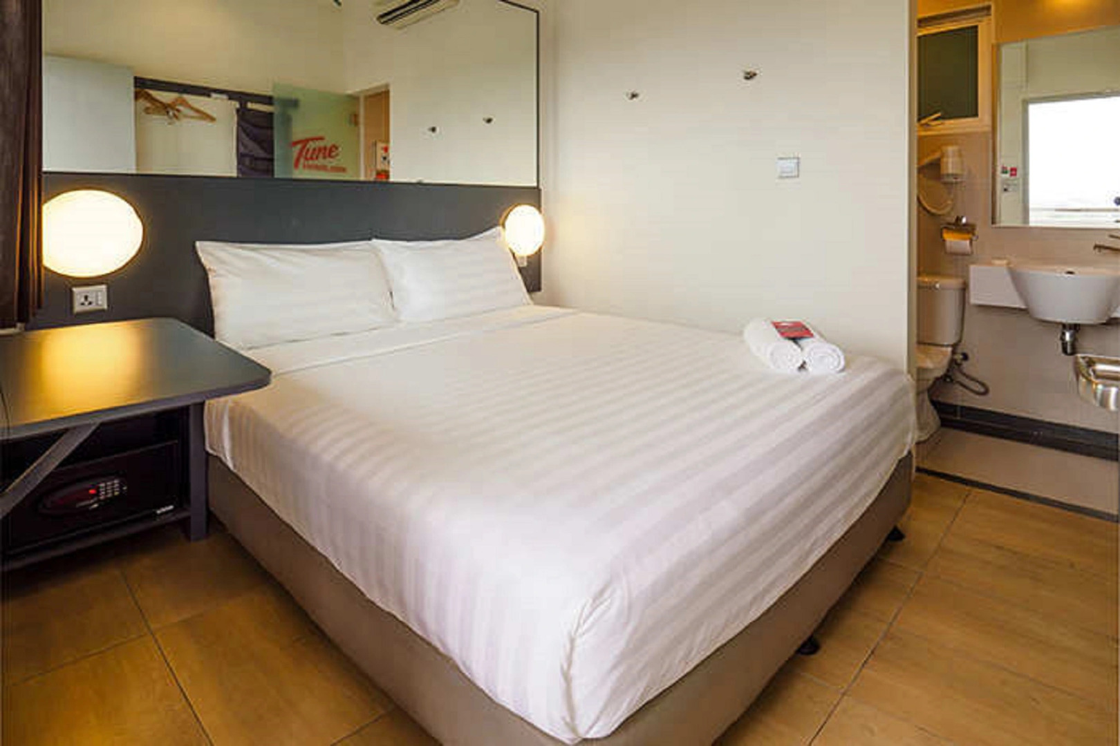 Tune Hotel KLIA Aeropolis