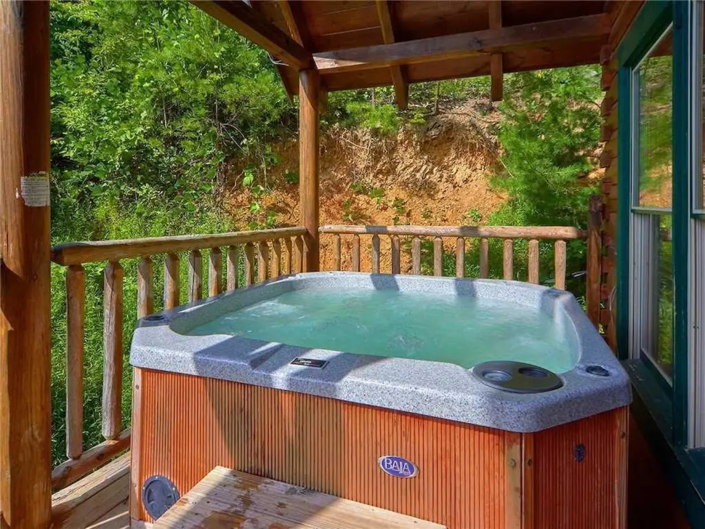 Close to Heaven - Two Bedroom Cabin