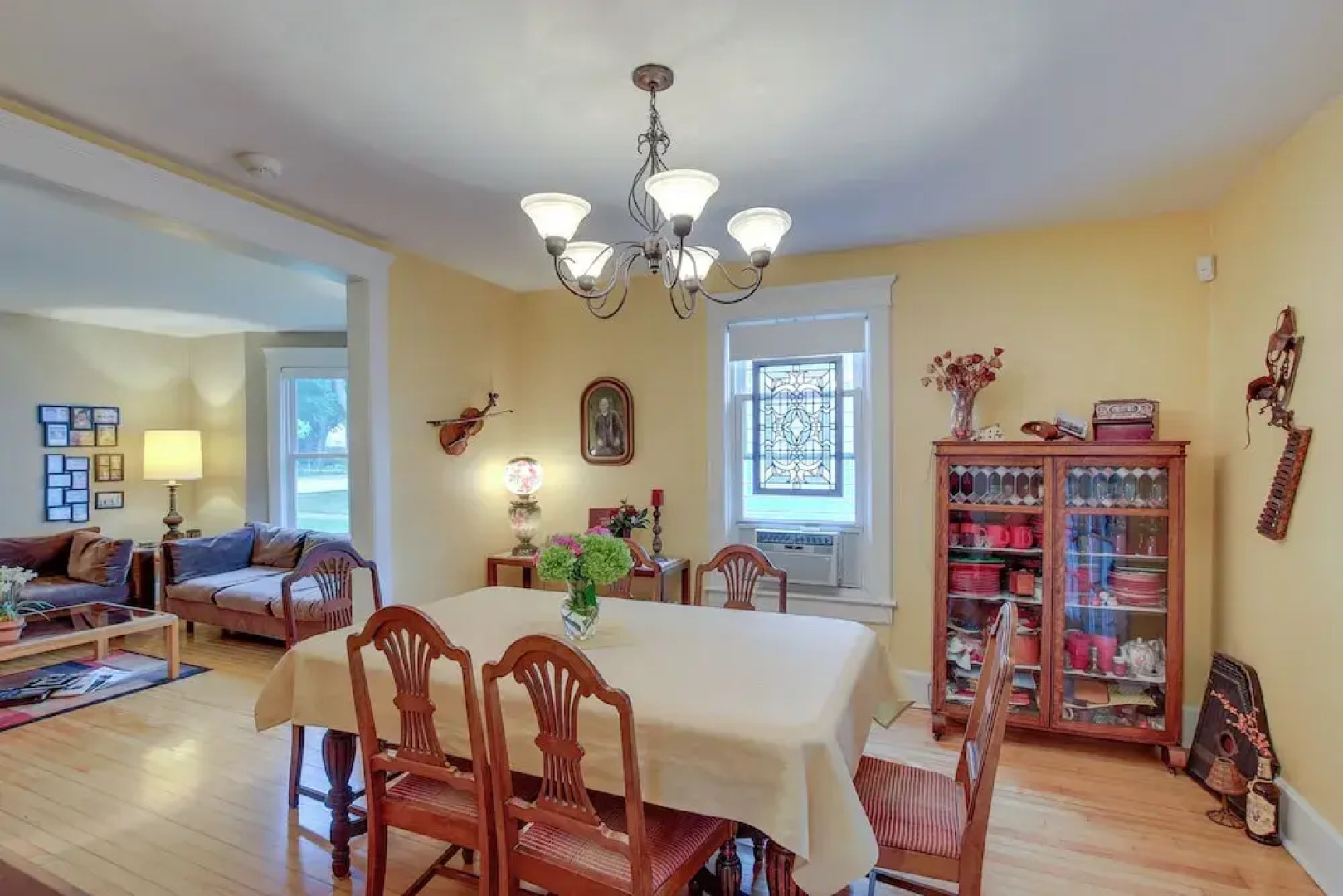 Historic Home w/ Sunroom - 5 Mi to Lambeau Field!