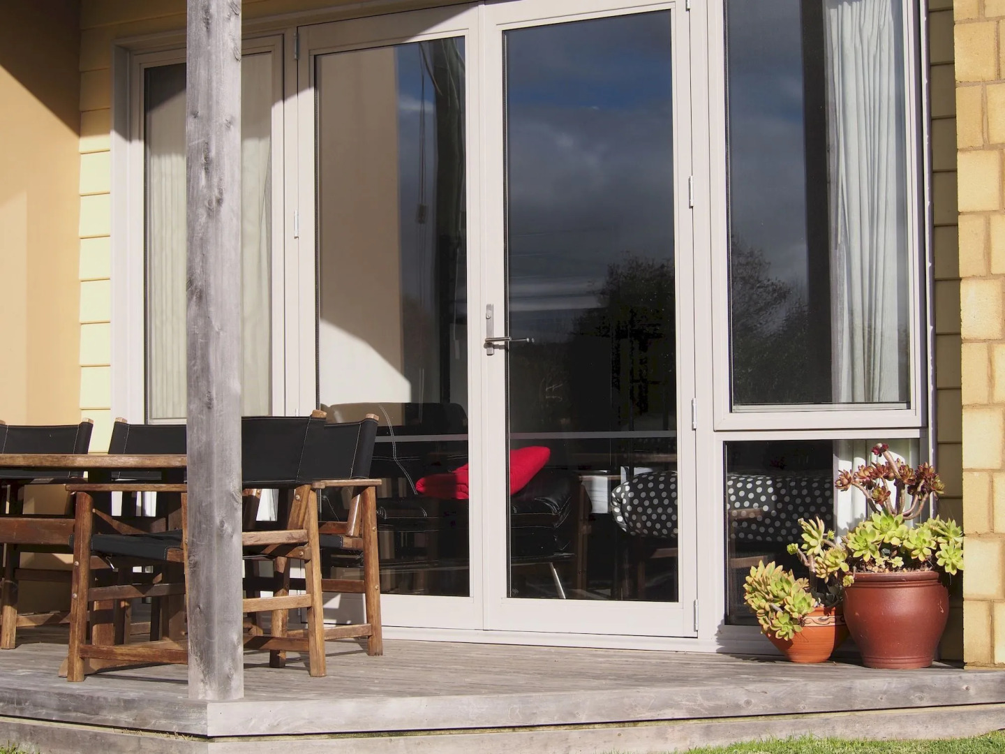 Sow and Piglets Guesthouse - Hostel