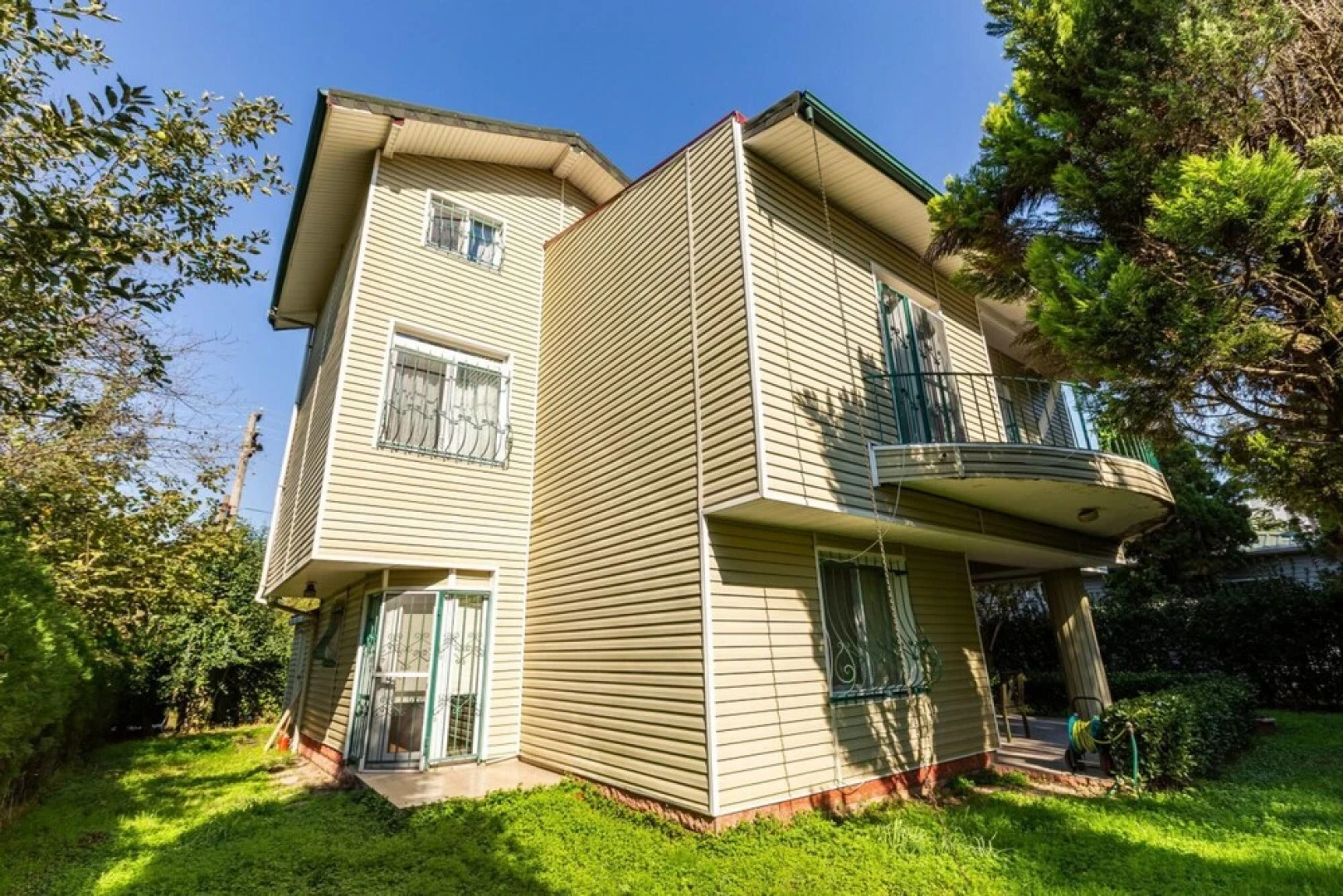 Villa Surrounded by Nature in Kartepe Near Sapanca