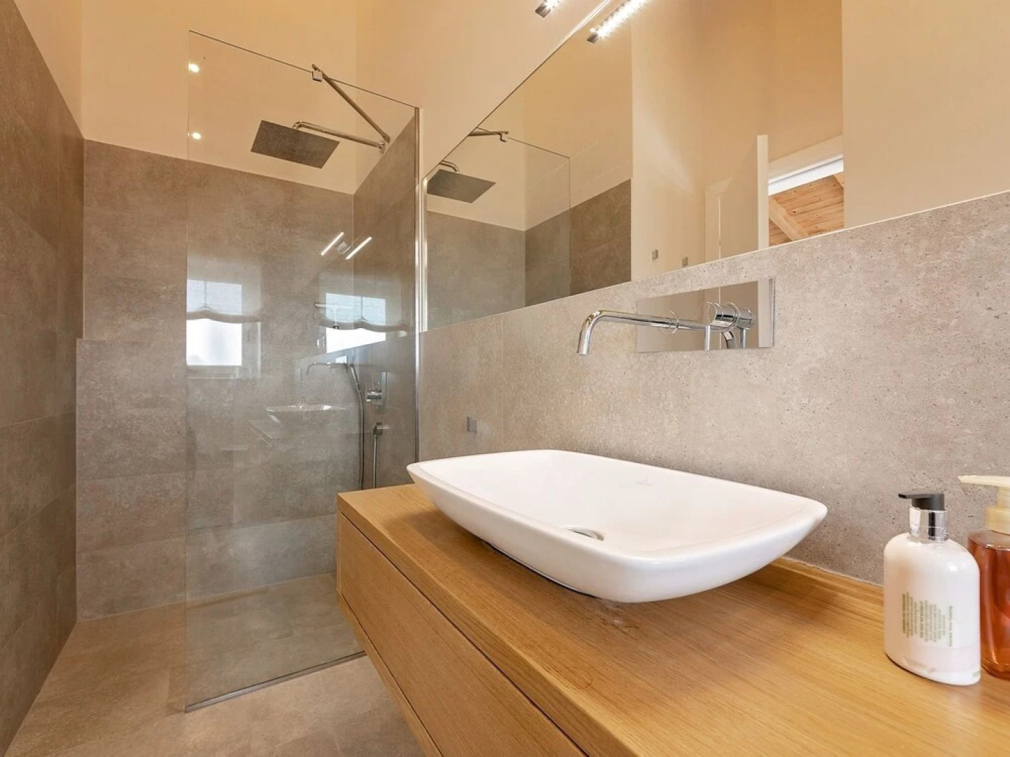 Lap Of Luxury Vila In Tar With Turkish Steambath