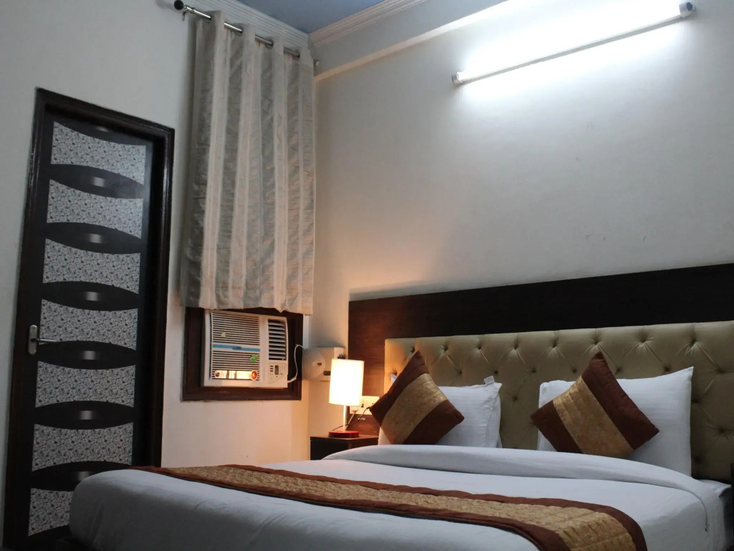 Hotel Noida International