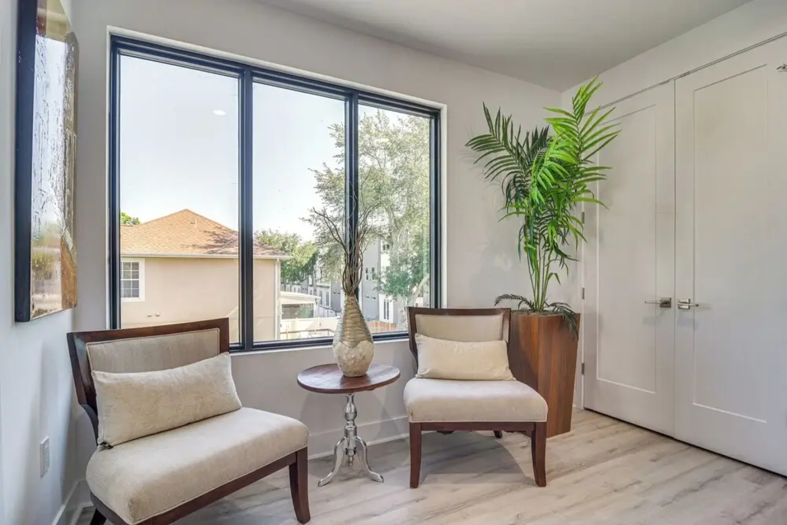 Modern Tampa Townhome Near Midtown WFH Friendly