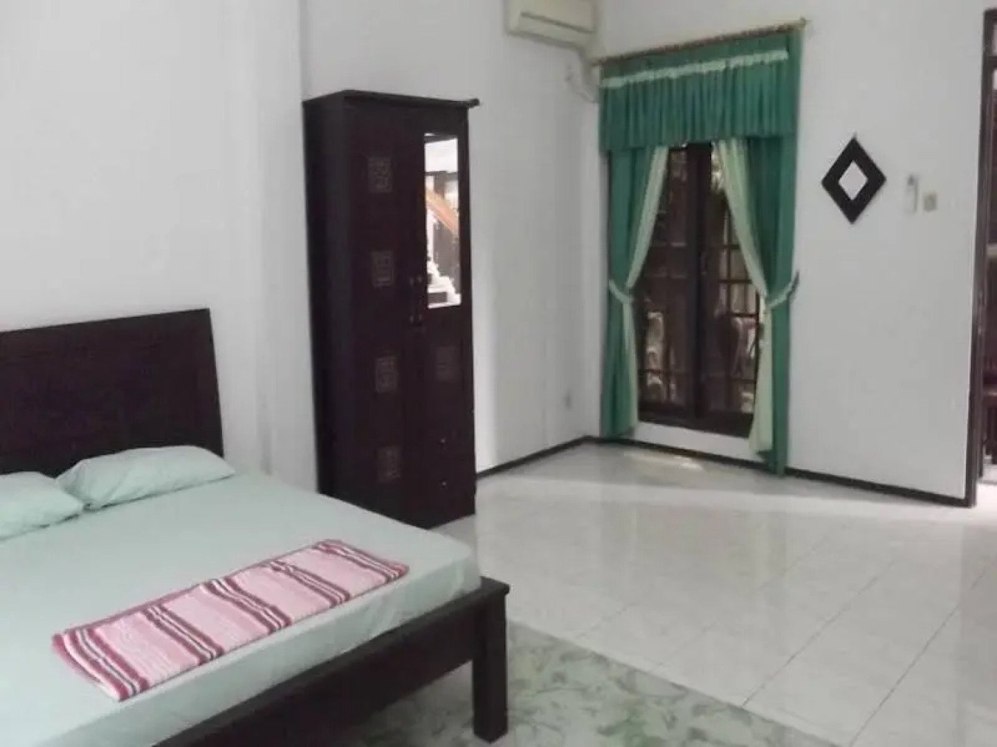 Rumah Lempong Sari Guest House