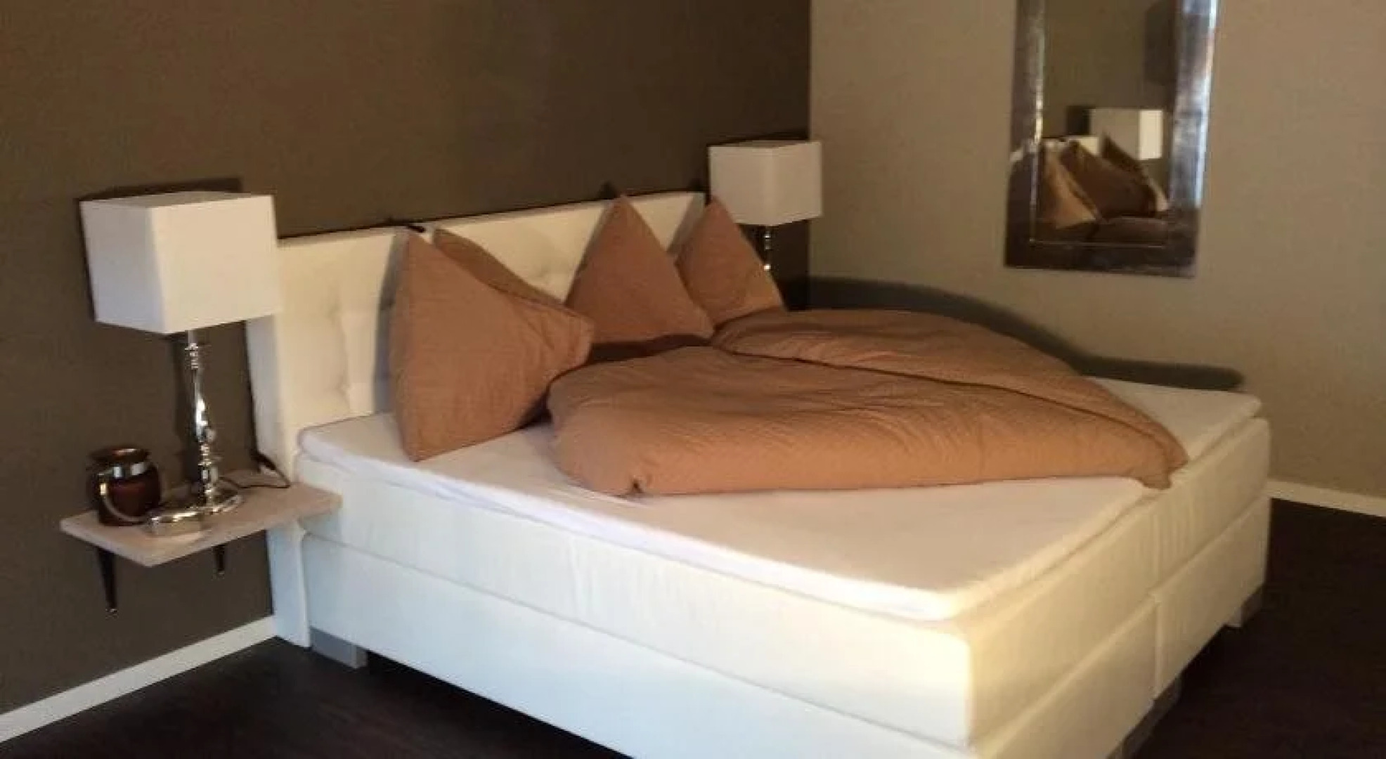 Landcafe mit Mini Hotel