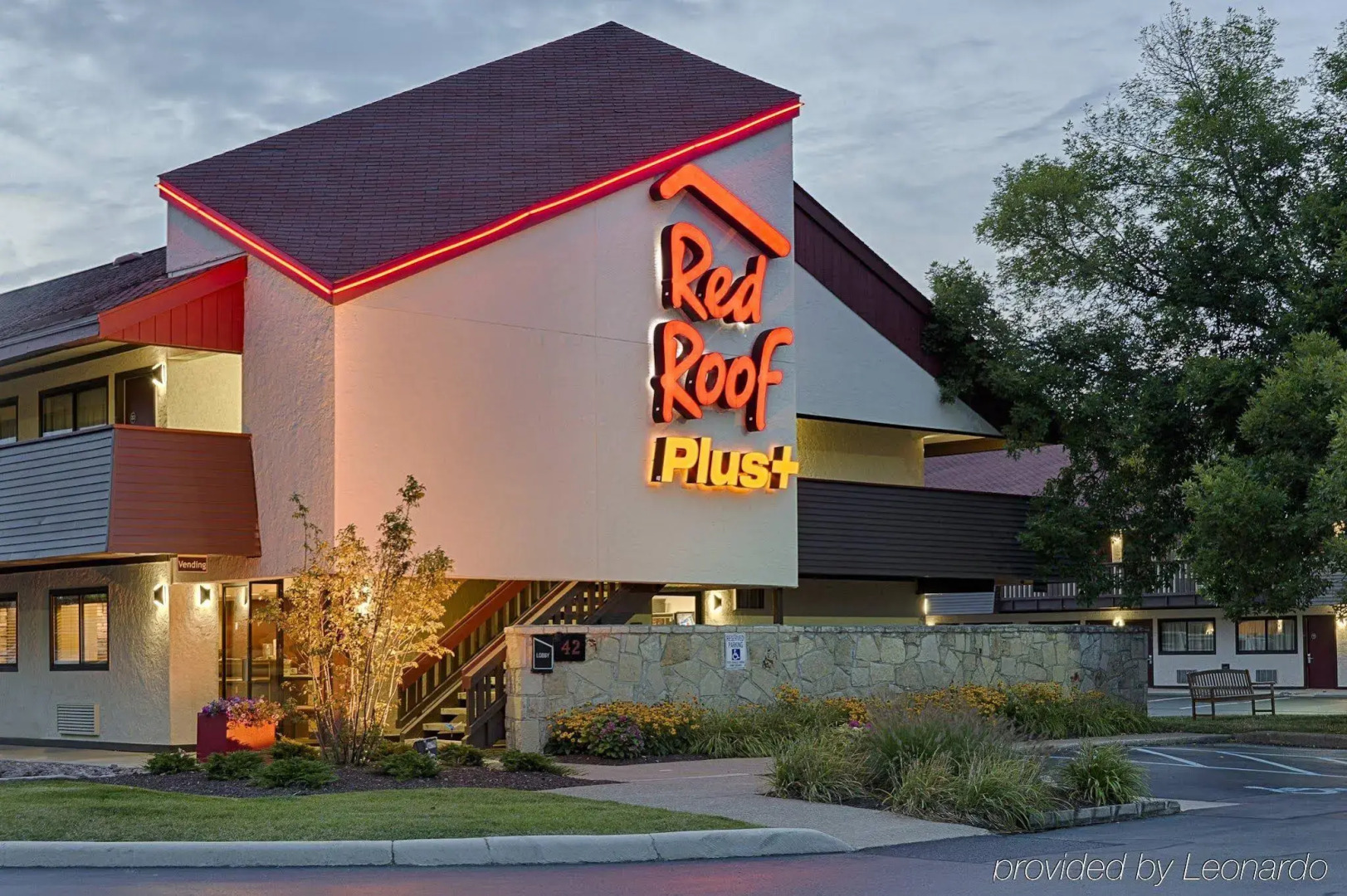 Red Roof Inn PLUS+ University at Buffalo - Amherst