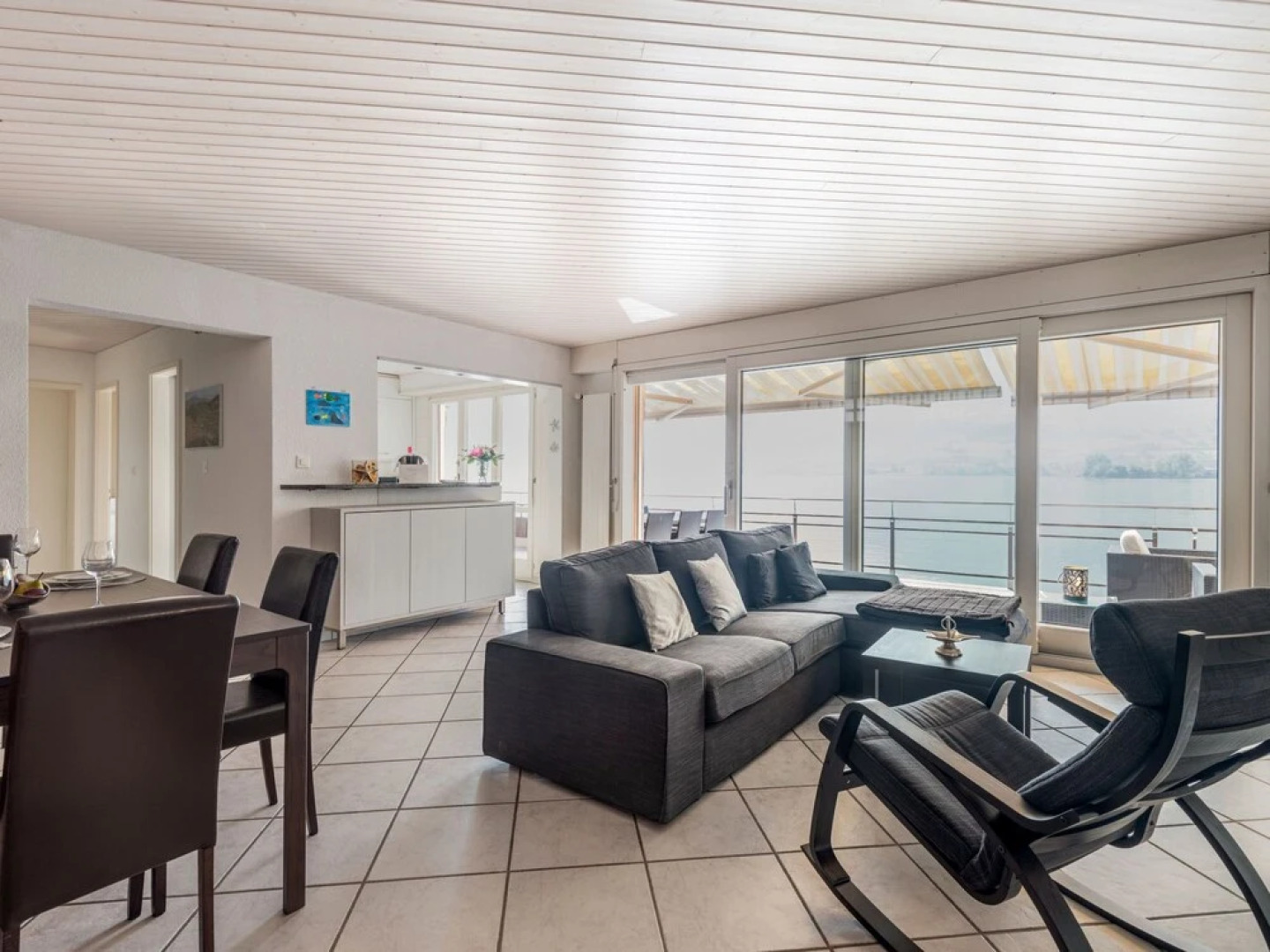 Seestern am See mit Motorboot Ennetb Rgen