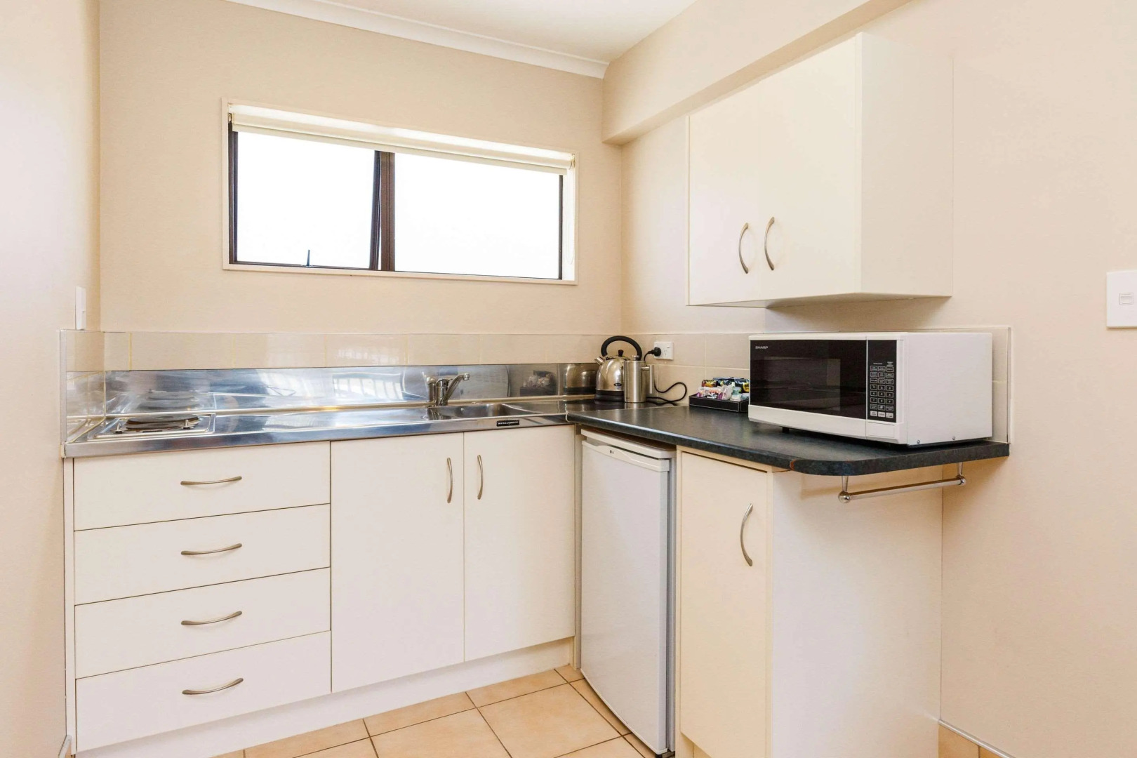 Kauri Court Motel and Apartments