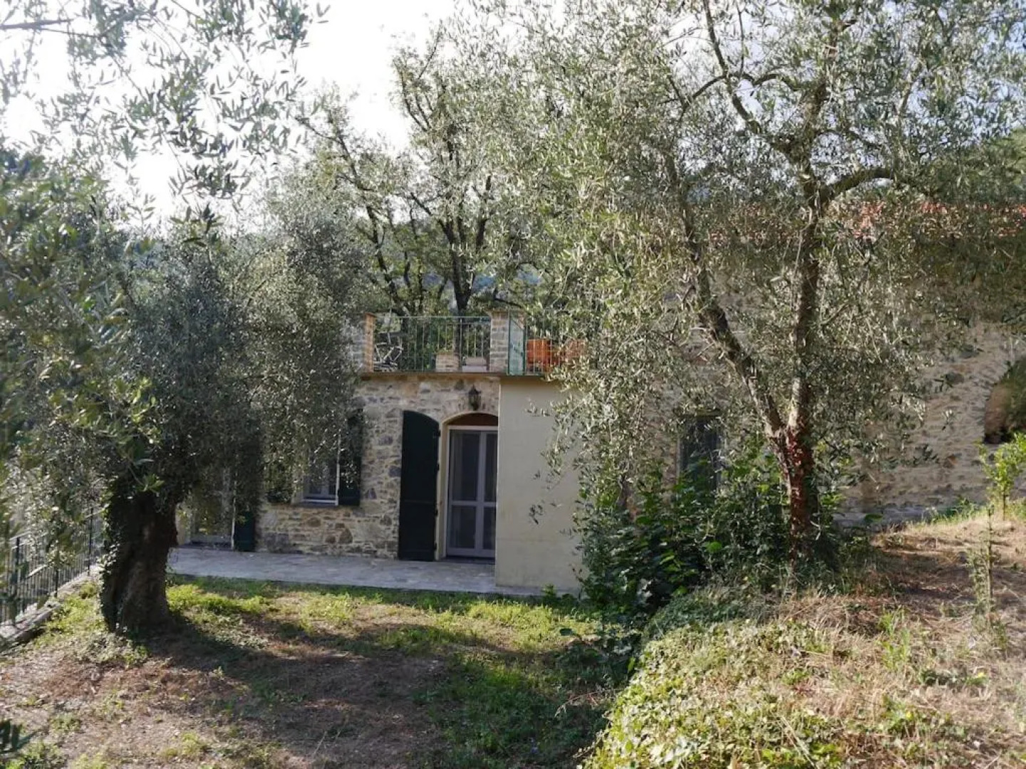 Top Rustico Borgata Roggio auf 16.480 qm Grundstück