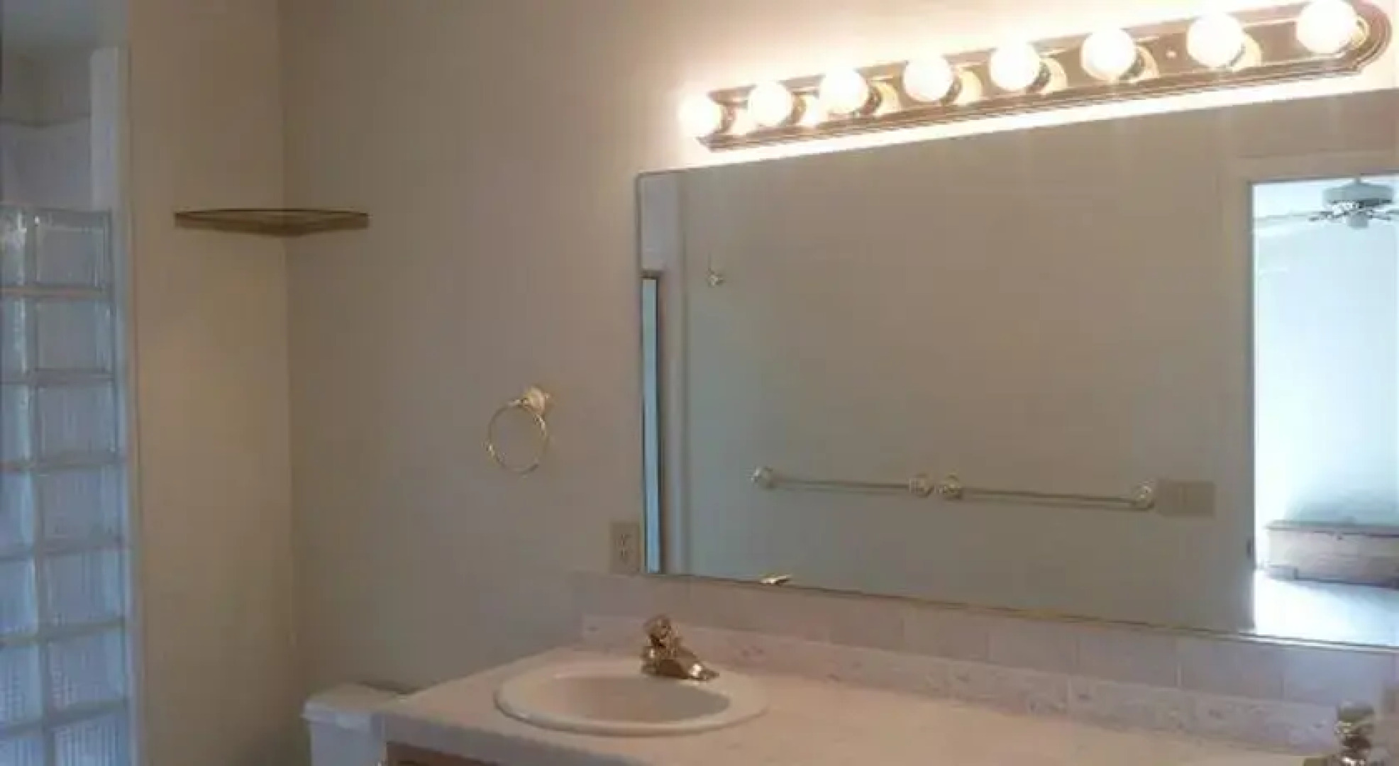 RedAwning Freshwater Lagoon Nature Retreat