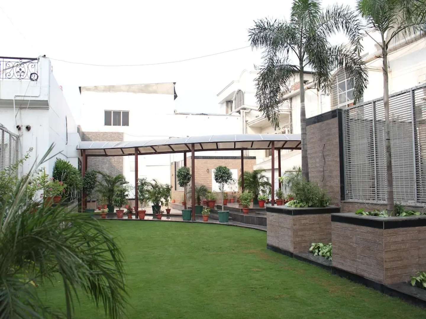 OYO Rooms Garh Road Meerut